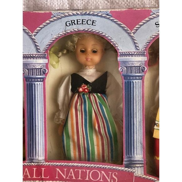 Vintage Europe's 6 Dolls of All Nations Collection Editions 2 1988 - Picture 6 of 10